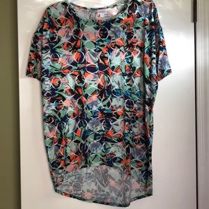 Lula Roe Irma top